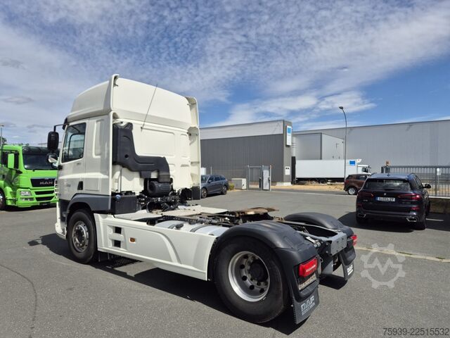 Staðlaður dráttarbíll DAF CF 450 FT