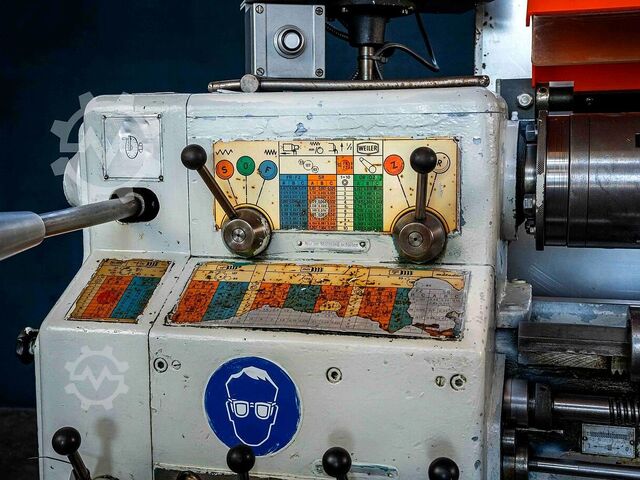Tour à centre et tour à broche d'alimentation WEILER MATADOR