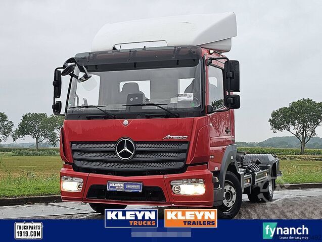 Transporte de contenedores MERCEDES-BENZ ATEGO 816 WB 362 AIRCO GERMAN