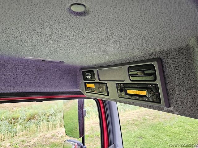 Transporte de contenedores MERCEDES-BENZ ATEGO 816 WB 362 AIRCO GERMAN