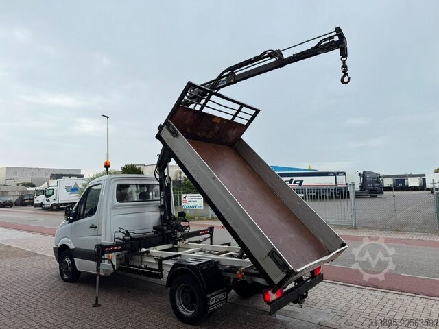 Kamion Mercedes-Benz 513 CDI, Crane Hiab 022-2 kipper
