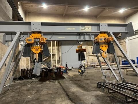 Portalkran på 30 (2x15) ton Kito + B&E stål 2 x 15 tons
