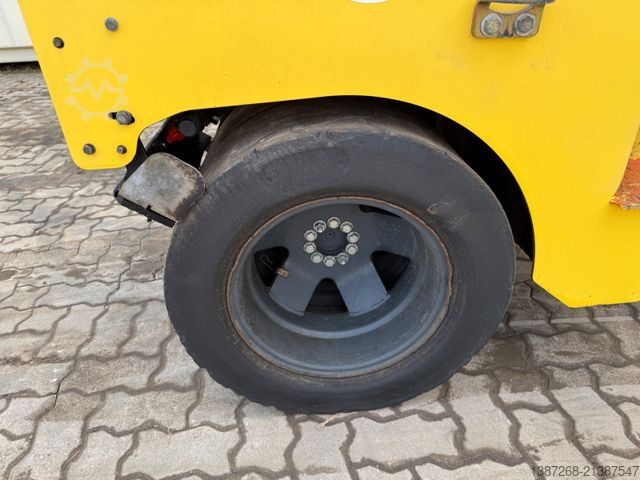 Viengubo būgno volas BOMAG BW100AC-5 Kombiwalze / 2019 BJ / 2.400 KG