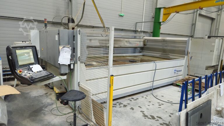 Makinë prerëse me avion uji CMS Tecnocut MILESTONE S 2040