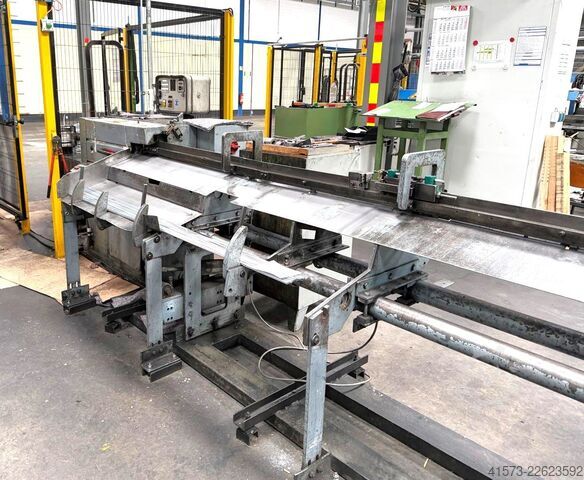 Máy làm thẳng và cắt dây WAFIOS R21