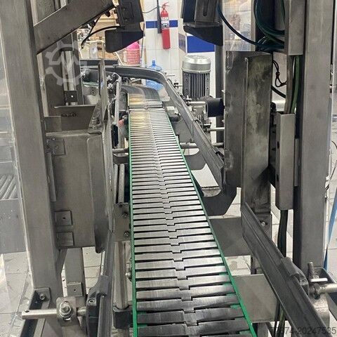 Maskin for produksjon av drikkevarer Bottling R.BARDI BOTTLING GALLONS BOTTLING LINE COMPLETE PET