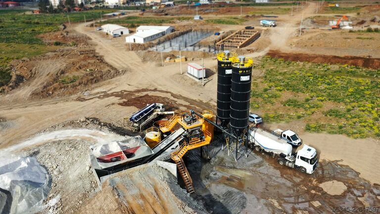 Mobilt betongblandeanlegg FABO Mobile Concrete Batching Plant 100 m3/h Mobile Concrete Batching Plant