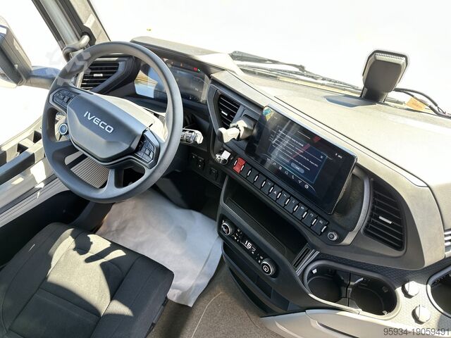 LKW-Fahrgestelle Iveco S-Way 500 6x2 ADR Full-Pneumatic