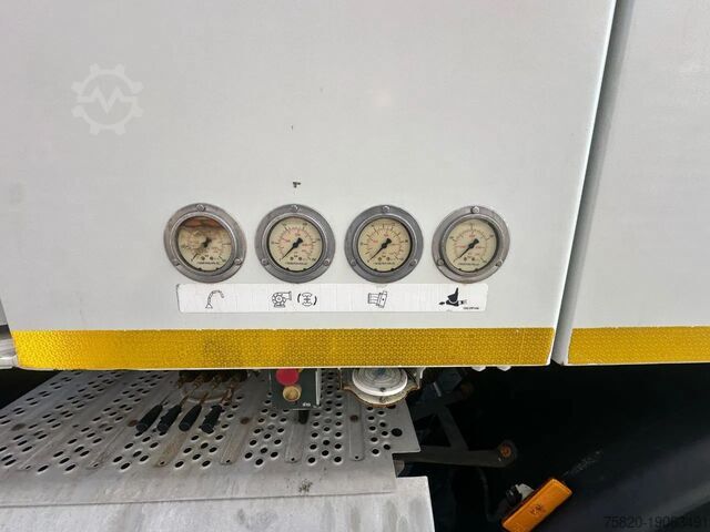Beton pompası Mercedes-Benz Arocs 4451 8X4 + SERMAC 5Z42 BETONPOMP/BETONPUM...