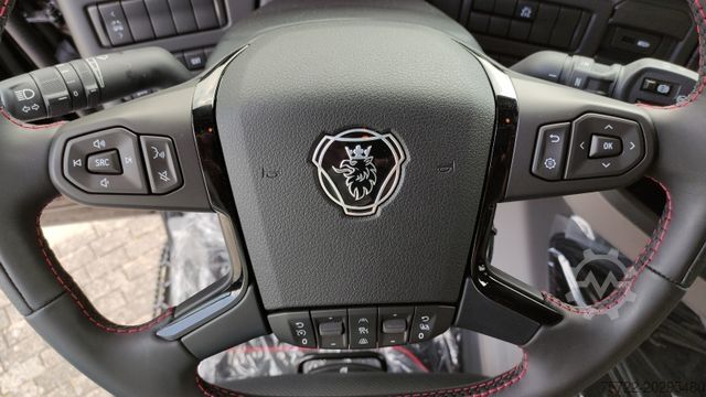 Xe tải chở gỗ SCANIA R590 6x4 Schemel/Kran TAJFUN LIV oder EPSILON