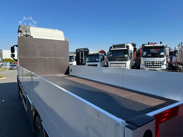 Cần cẩu gắn trên xe tải VOLVO FH 500 6x2 Container-Pritsche/FASSI 545RA.2.28