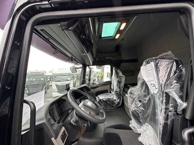 Faházszállító teherautó MAN TGX 33.520 6x4 BL Kurzholz Kran EPSILON / TAJFUN