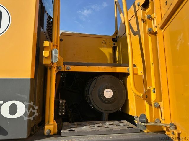 Mobilbagger VOLVO EW 180 E