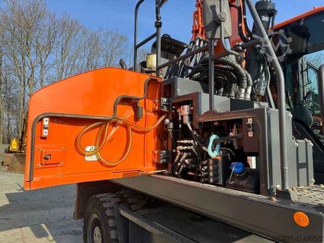 Mobilbagger DOOSAN DX 165W-5 / Rototilt **Löffelpaket**