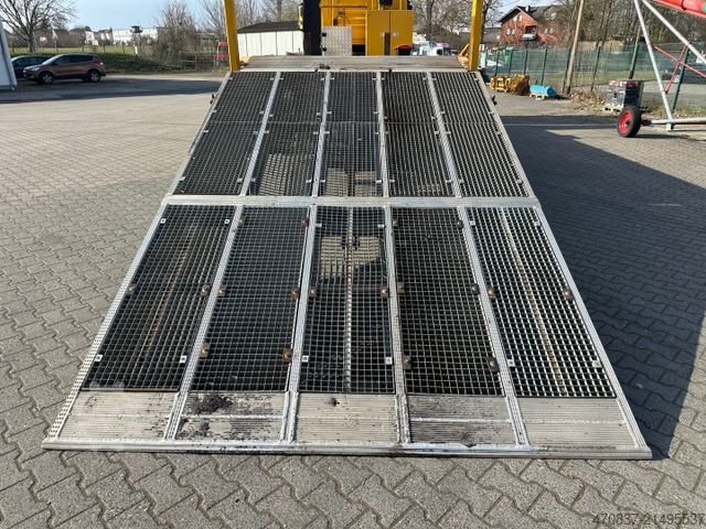 Camião porta-carros MAN TGX 26.360 / BaumaschinenTransport / 9 to Rampen
