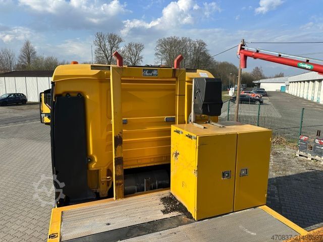 Camião porta-carros MAN TGX 26.360 / BaumaschinenTransport / 9 to Rampen