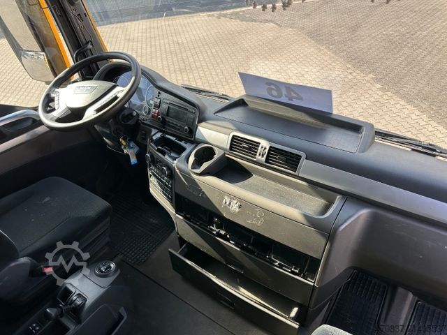 Camião porta-carros MAN TGX 26.360 / BaumaschinenTransport / 9 to Rampen