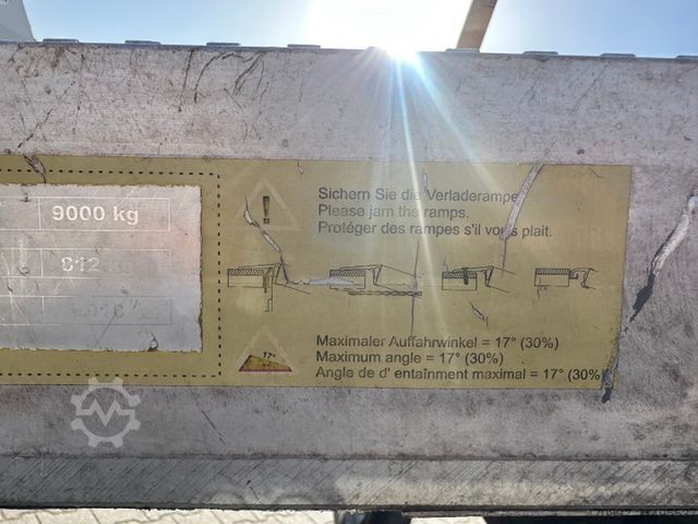 Camião porta-carros MAN TGX 26.360 / BaumaschinenTransport / 9 to Rampen