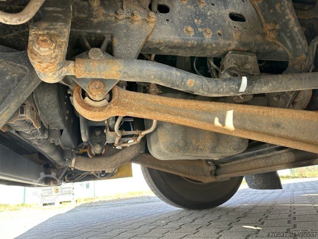 Camião porta-carros MAN TGX 26.360 / BaumaschinenTransport / 9 to Rampen