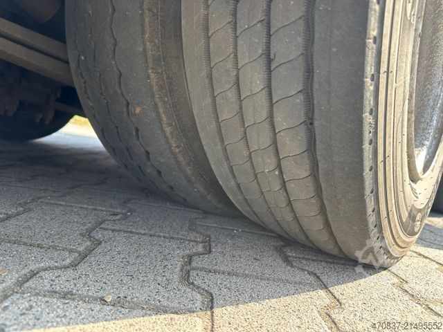 Polpriklopnik z nizko nakladalno ploščadjo  Ceylan Treyler / hydr. Rampen / GG 48.000 kg