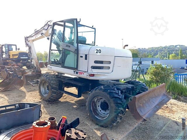 Wheeled Excavator Terex TW110 with two-piece offset boom and 3 buckets