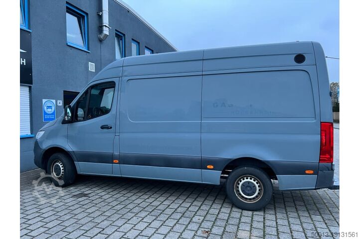 Visok zabojnik za dostavna vozila Mercedes-Benz Sprinter 319 CDI Hochdach Automatik