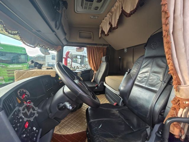 Standarta vilcējs SCANIA R 580 * V8 * KIPP * STANDKLIMA *  90T ZUGLAST *