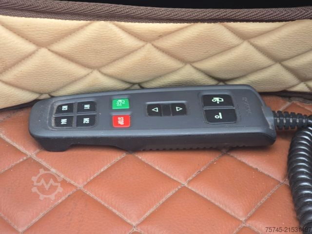 Standarta vilcējs SCANIA R 580 * V8 * KIPP * STANDKLIMA *  90T ZUGLAST *