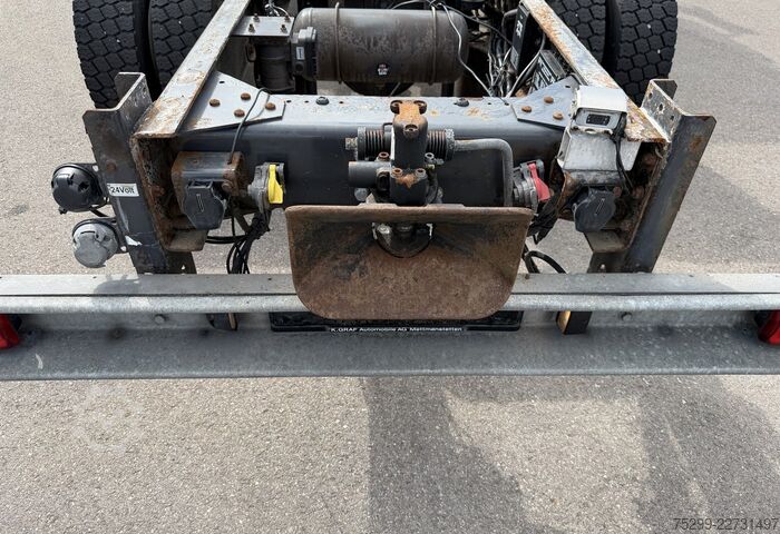 ট্রাক চ্যাসিস Renault D12.240 4x2 Chassis / Swiss-Vehicle
