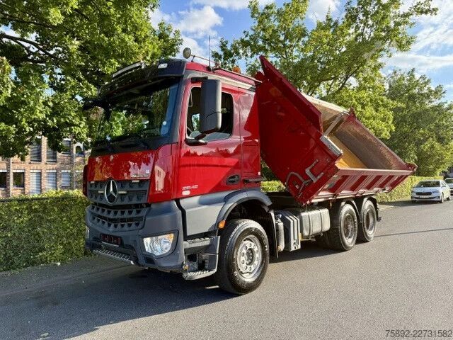 3 pusių savivartis Mercedes-Benz Arocs 2642/6x4/ 3 x - Seiten Kipper Meiller/Eu6