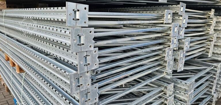 Pallställ 3,6 m grundsektion, höjd 10,3 m Nagy PB-80