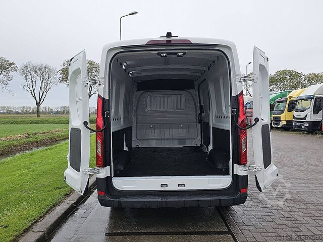 Camioneta familiar de techo alto MAXUS EDELIVER 9 L3H2 398Km WLTP AC!