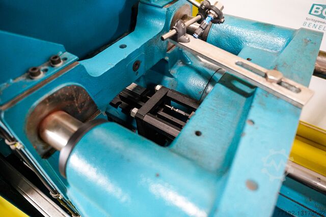 Machine de moulage par injection BOY 80M