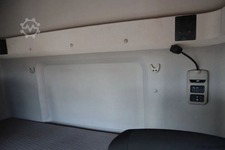 Kofer DAF CF 410 Bak+Klep Dhollandia 2.000 kg Slaapcabine