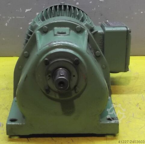 Getriebemotor 0,55 kW 142 U/min Bauer G02-10/DK84-200