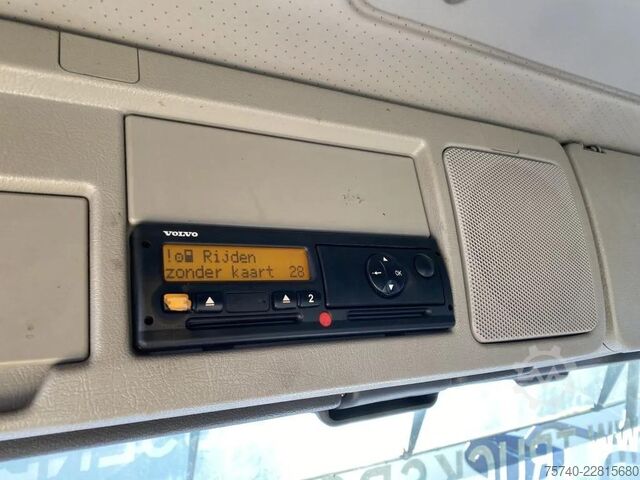 Hakenarmsystem Volvo FM 370 + Euro 5 + Palfinger Z-Q170 Crane + 30to...