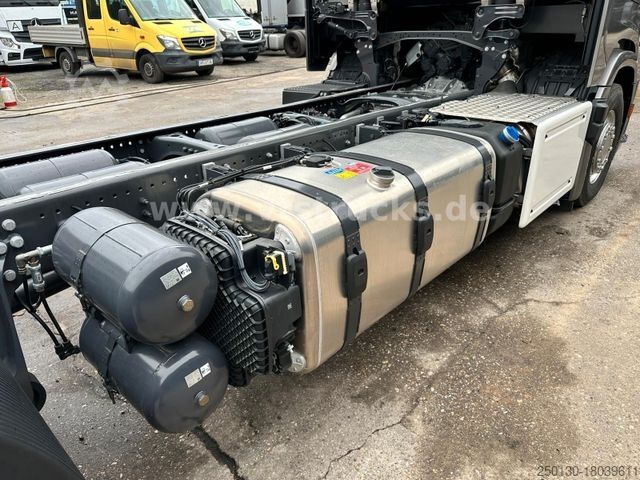 Chasis de camión SCANIA S590 V8 6x2 Vollluft,Retarder Fahrgestell *NEU*
