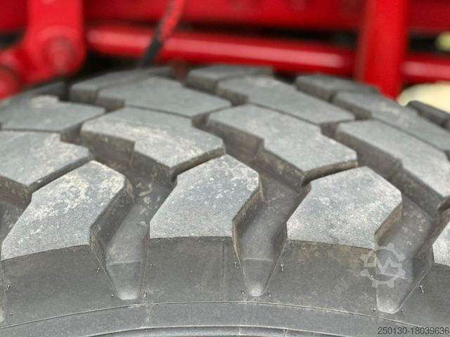 Podwozie ciężarówki MERCEDES-BENZ MP3 4860 8x8 TITAN V8 Retarder