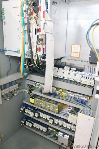 Pusat pemesinan sejagat DECKEL MAHO DMU 50 T