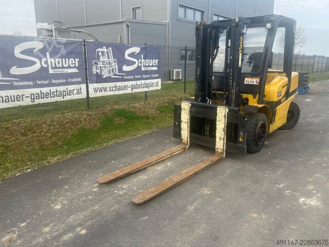 Dizel forklift Yale GDP45SVX5 V2214