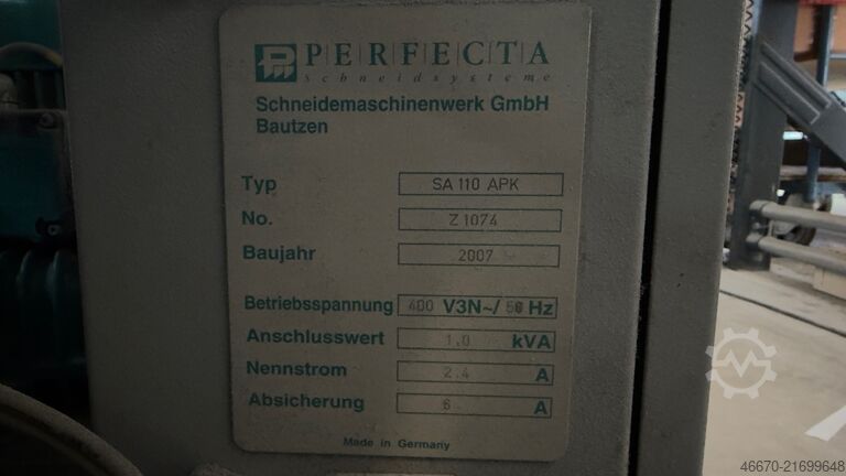 плосък нож (отрязваща линия) Perfecta 115 HTVC mit Peripherie