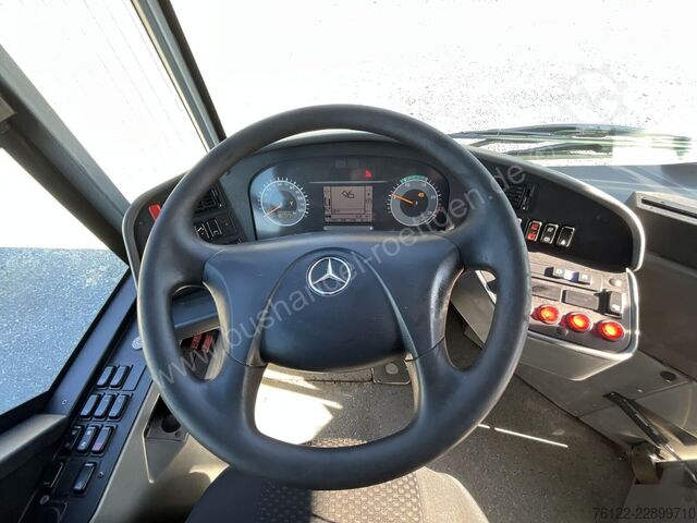  Mercedes-Benz Conecto G