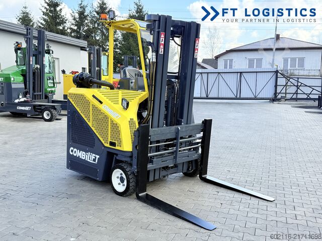 Fyrvägstruck Combilift CB2500 GAS TRIPLEX 4900 FORK POSITIONER