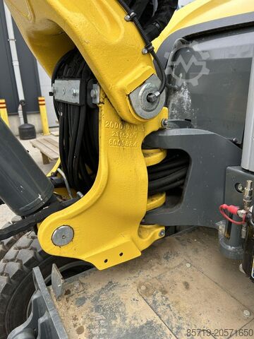 Riteņu ekskavators Wacker Neuson EW65 (8946)