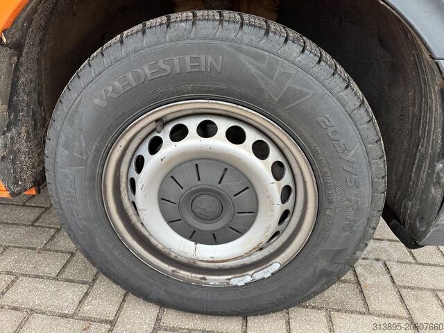 Recolha Volkswagen Crafter 130 Kw, 7-Personen, HIAB T-CLX 009-2, P...