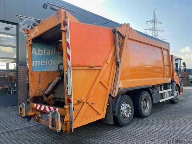Camión de la basura Mercedes-Benz 2629 6x2 Econic Schörling