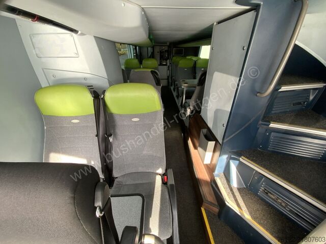 Dvoj-poschodový Neoplan Skyliner L