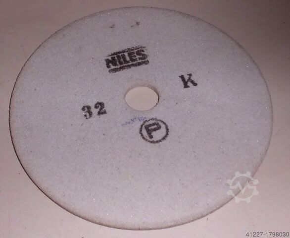 Niles Ã˜ 250