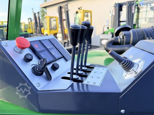 Empilhadeira de quatro direções Combilift C2500CB DIESEL TRIPLEX 5500 FREE LIFT