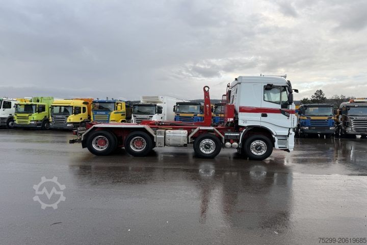 Camion scarrabile Iveco 340X51Z X-Way 8x4 Hiab / Swiss-Vehicle